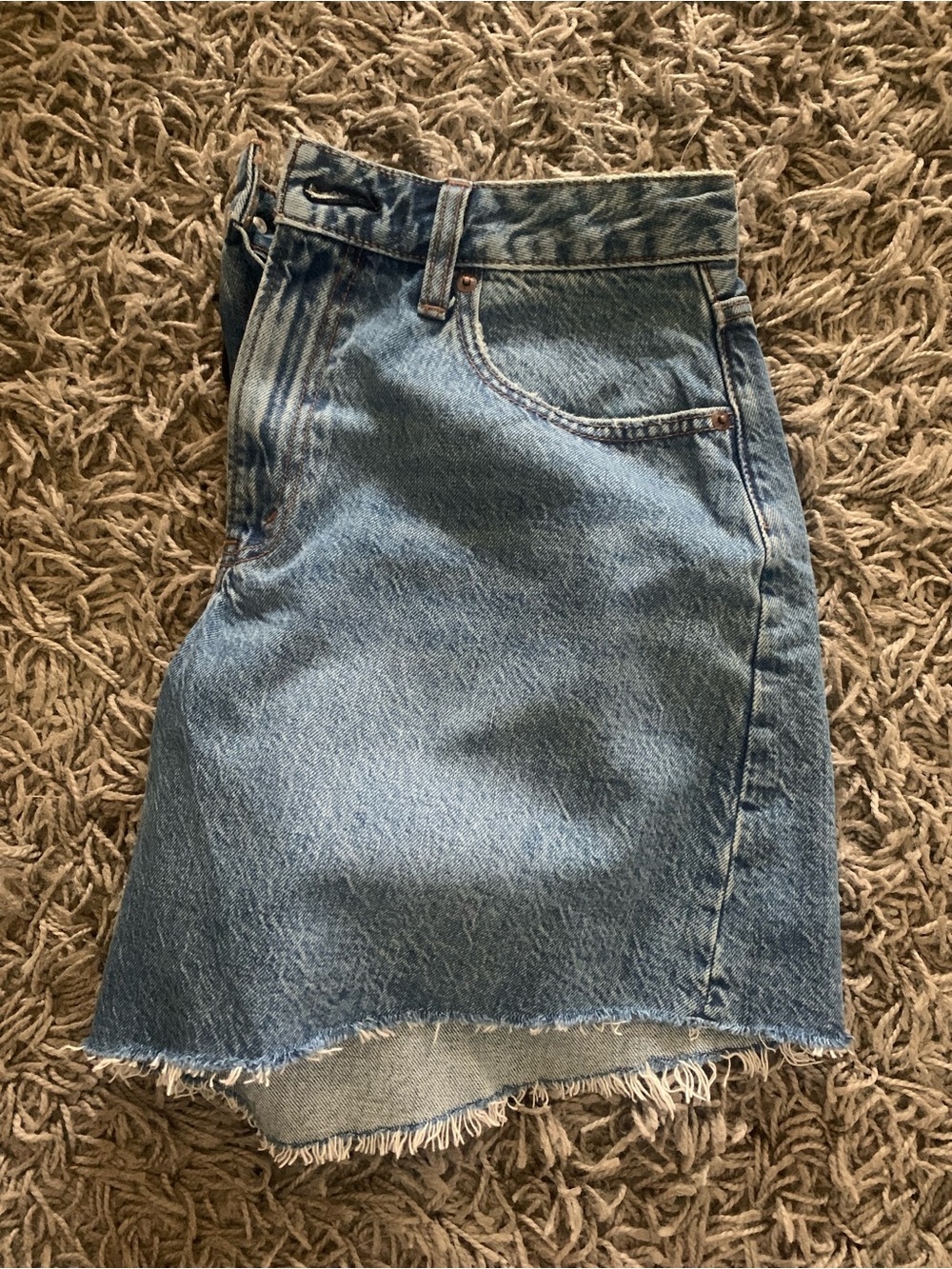 Abercrombie & Fitch High Rise Loose Jean Shorts - Picture 4 of 5